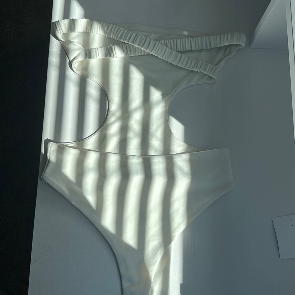 white fox top